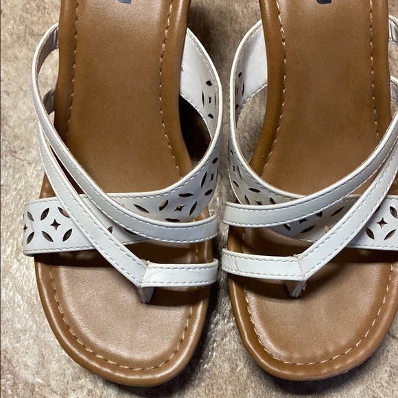 White Size 7 Cork Heeled Wedge Sandals - Picture 3 of 8